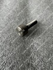 Šroubek klínu příčného suportu - zadní