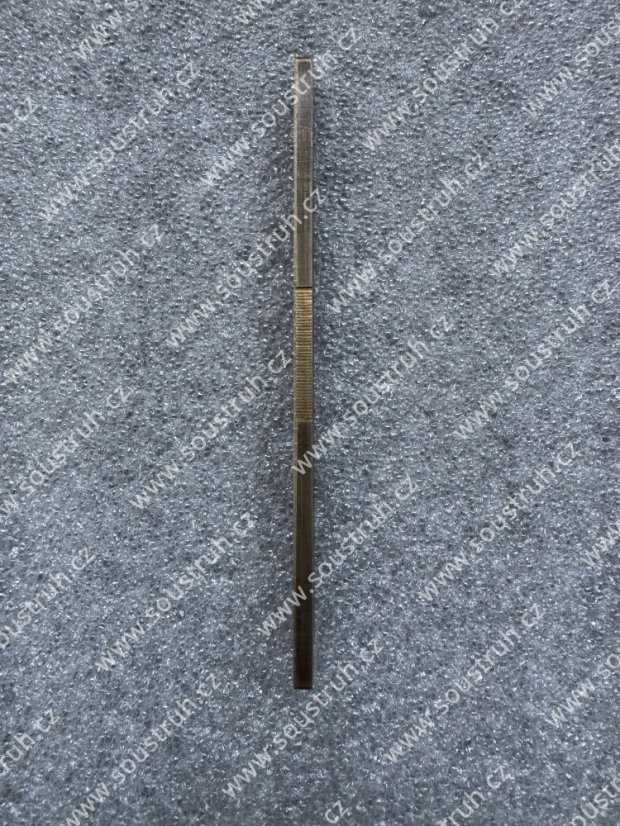 Vymezovací klínek předního ložiska